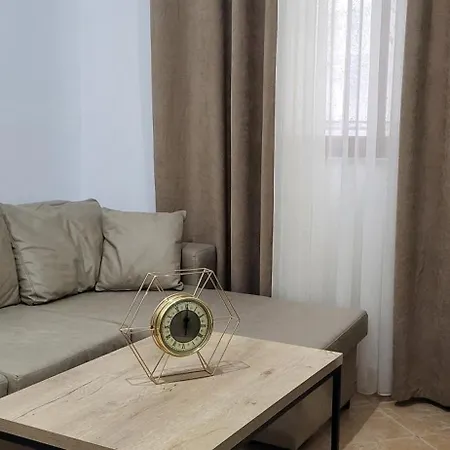 Affordable Living 地拉那